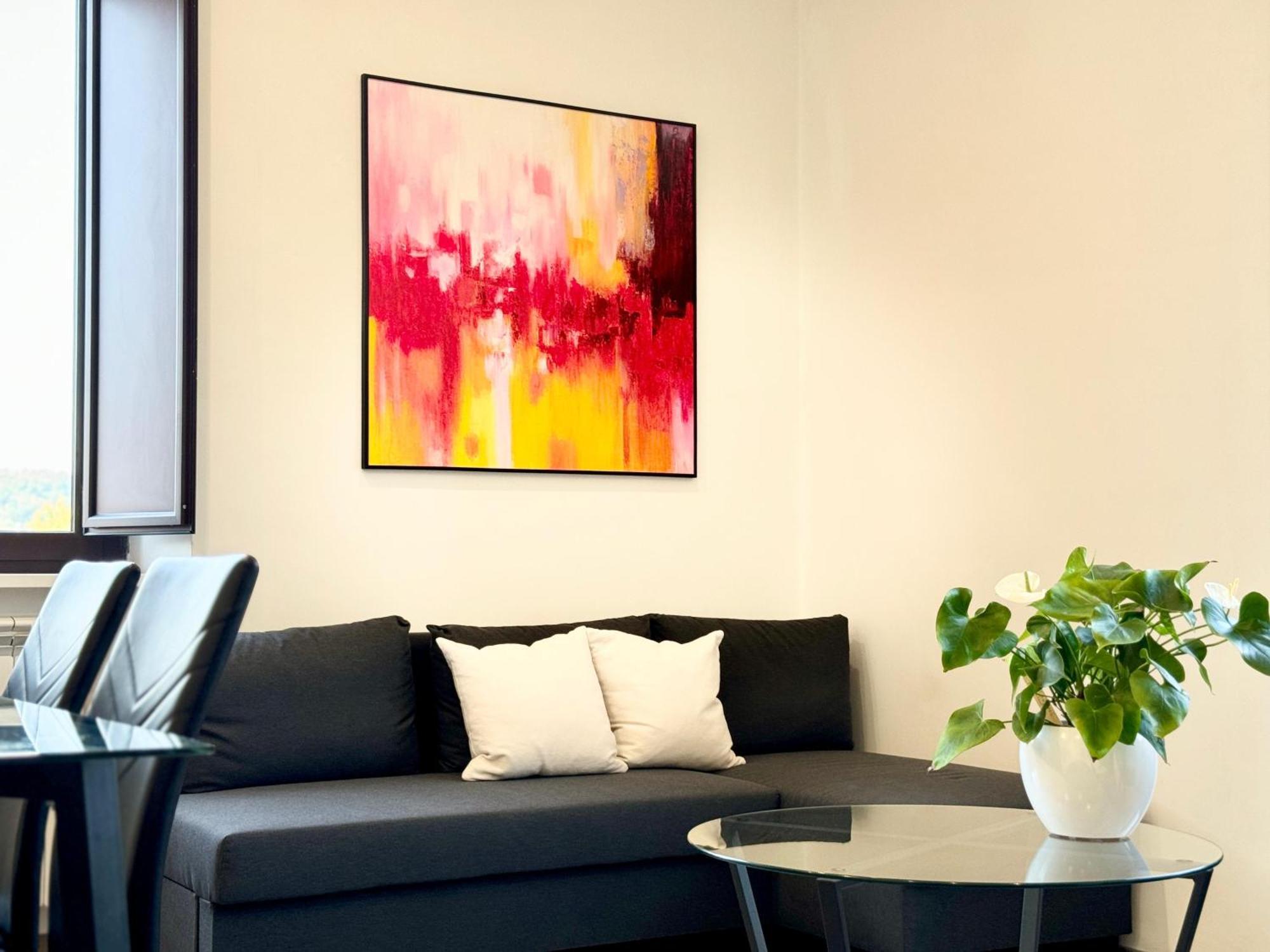 Li Ri Apartment Style ซอรา ภายนอก รูปภาพ