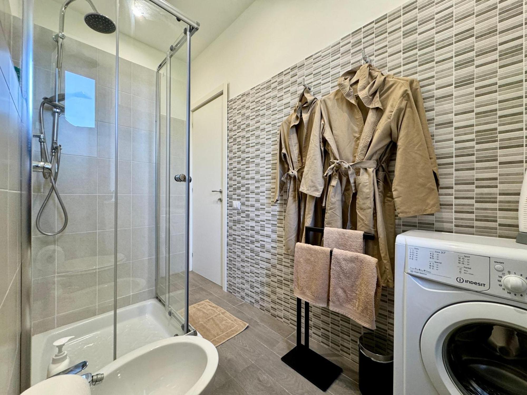 Li Ri Apartment Style ซอรา ภายนอก รูปภาพ